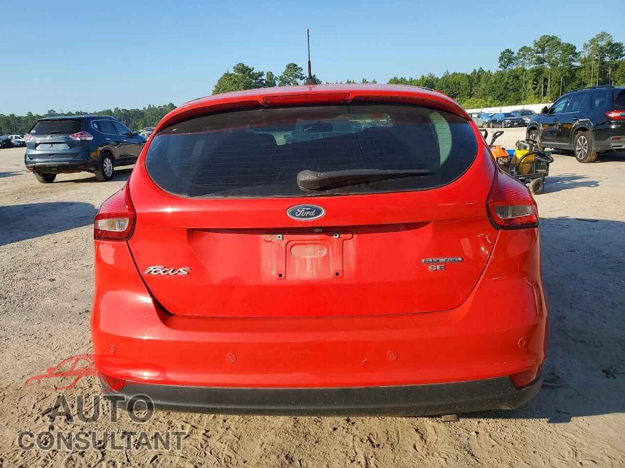 FORD FOCUS 2016 - 1FADP3K2XGL367662