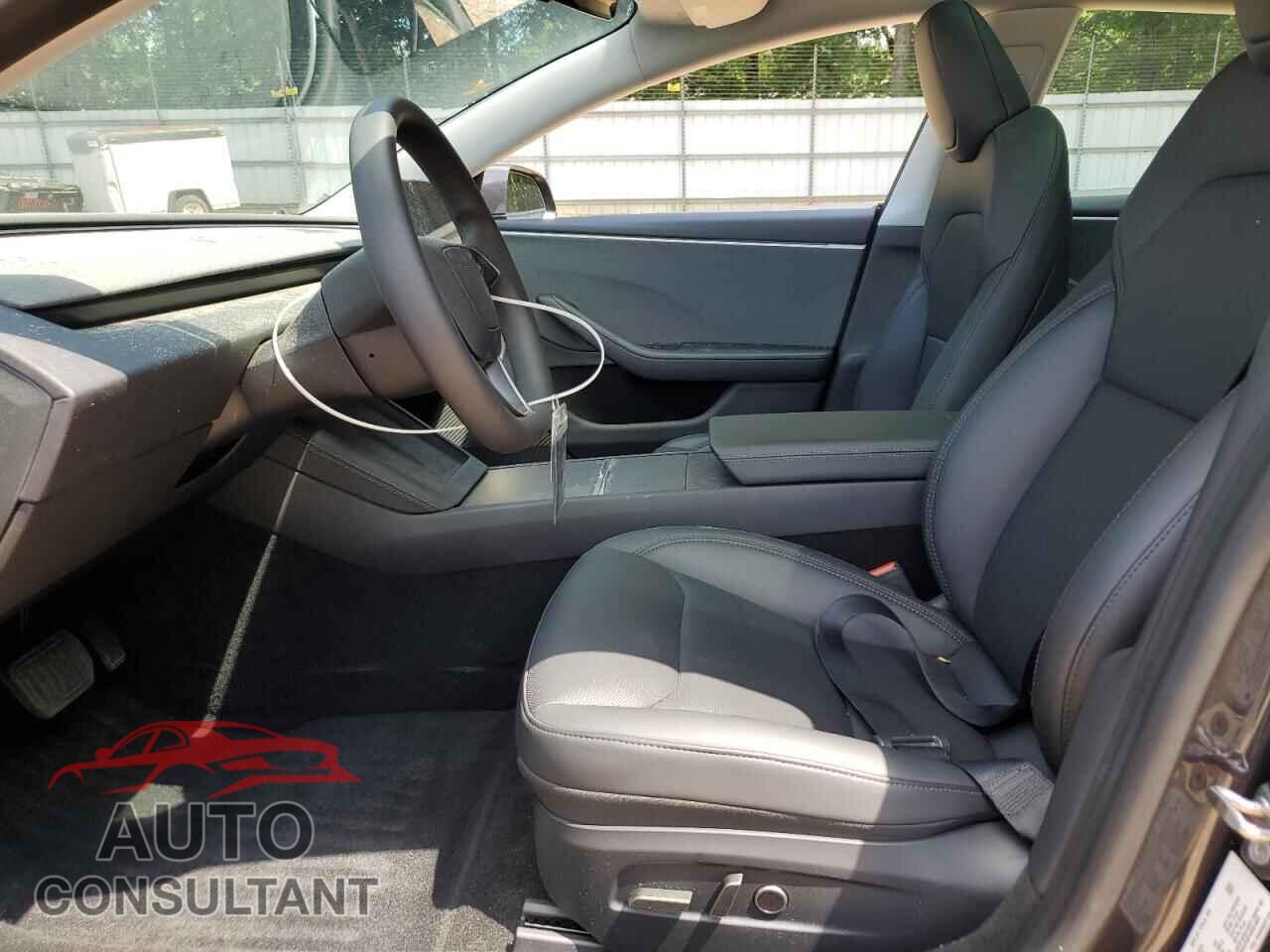 TESLA MODEL 3 2024 - 5YJ3E1EA3RF815457