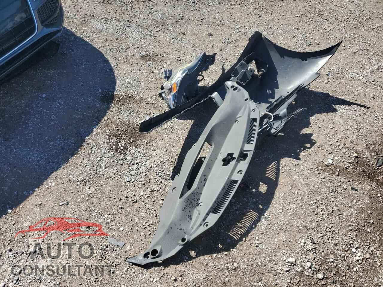 LEXUS IS 2015 - JTHCF1D28F5022514
