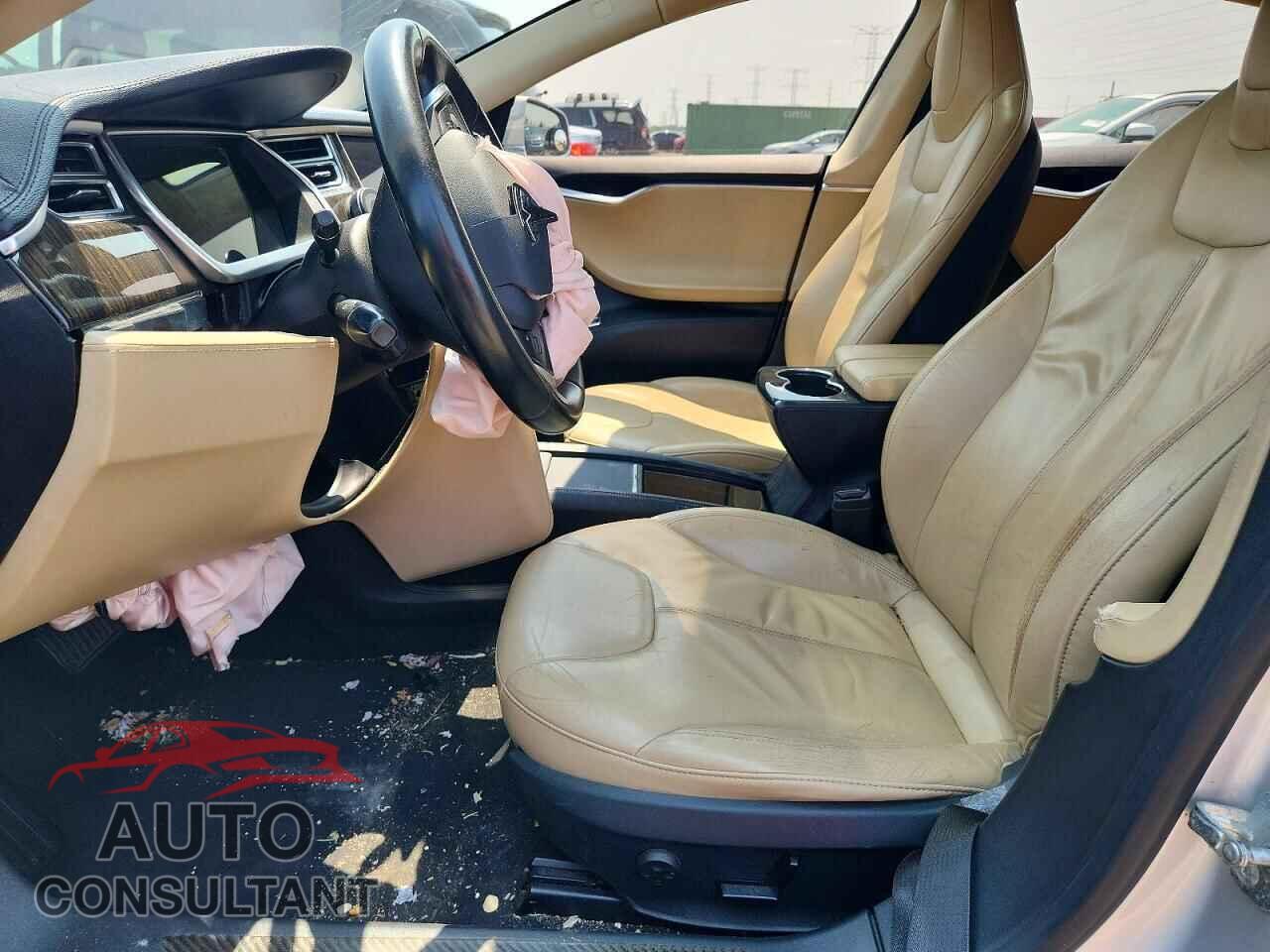 TESLA MODEL S 2013 - 5YJSA1CN6DFP22471