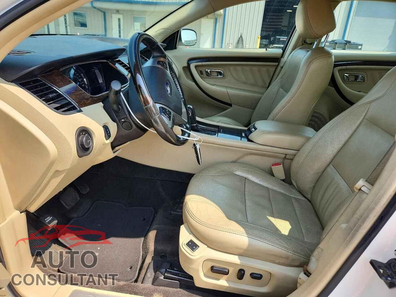 FORD TAURUS 2013 - 1FAHP2F83DG104895