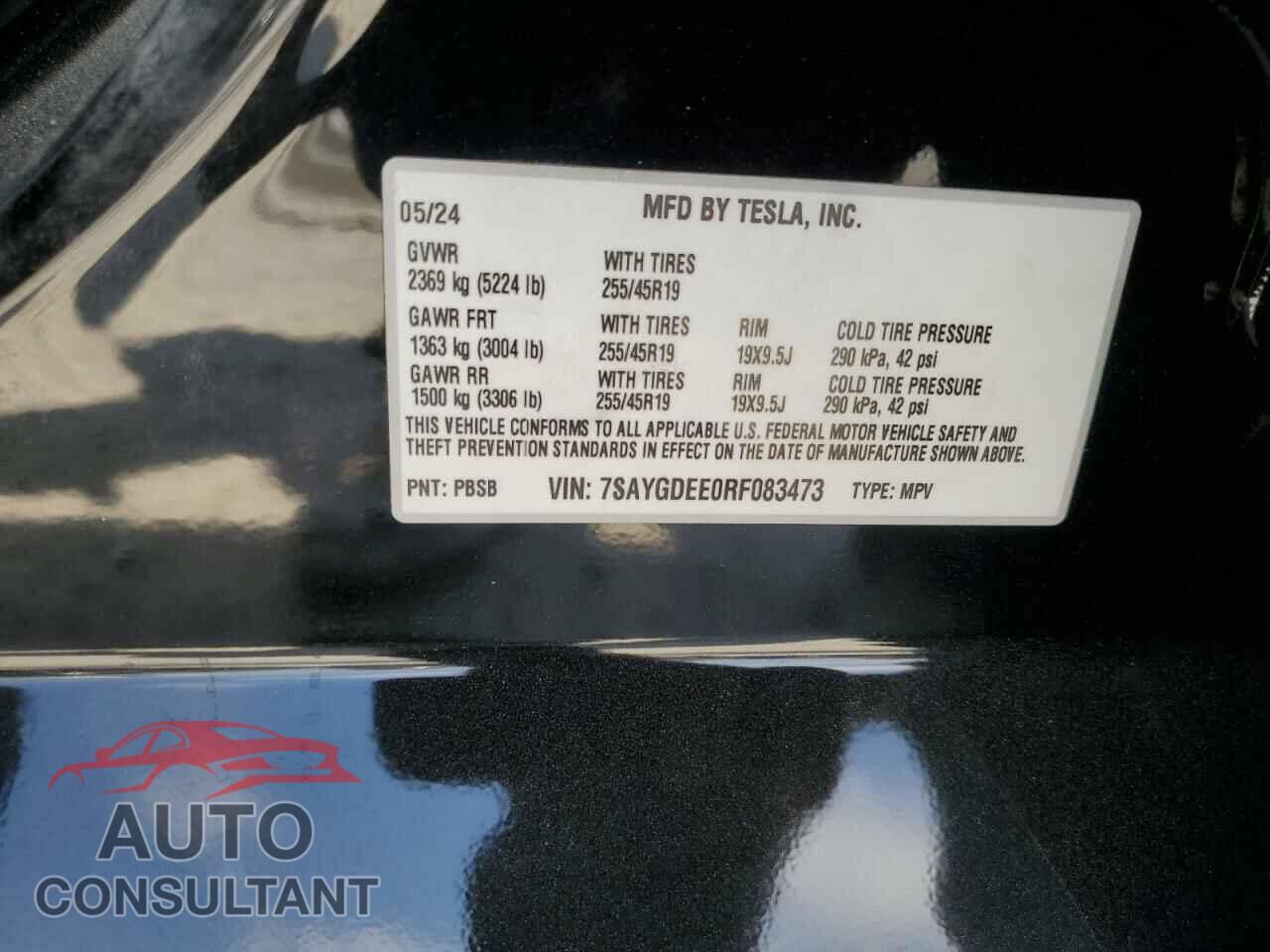 TESLA MODEL Y 2024 - 7SAYGDEE0RF083473