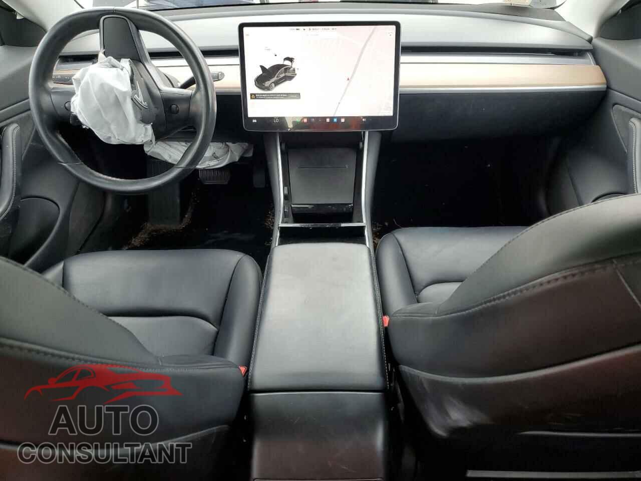 TESLA MODEL 3 2018 - 5YJ3E1EA0JF049546