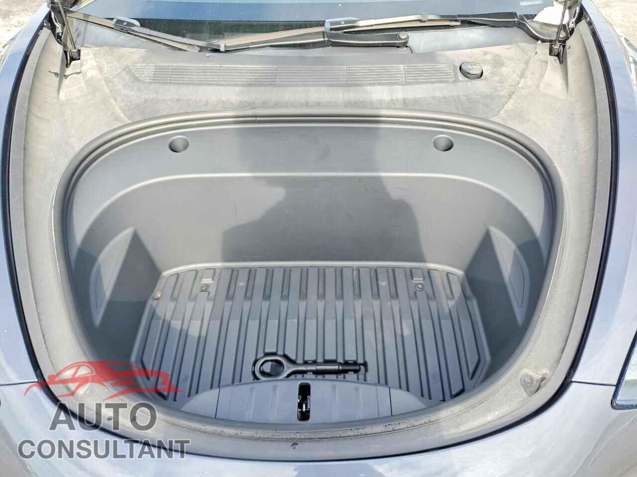 TESLA MODEL 3 2023 - 5YJ3E1EA5PF678003
