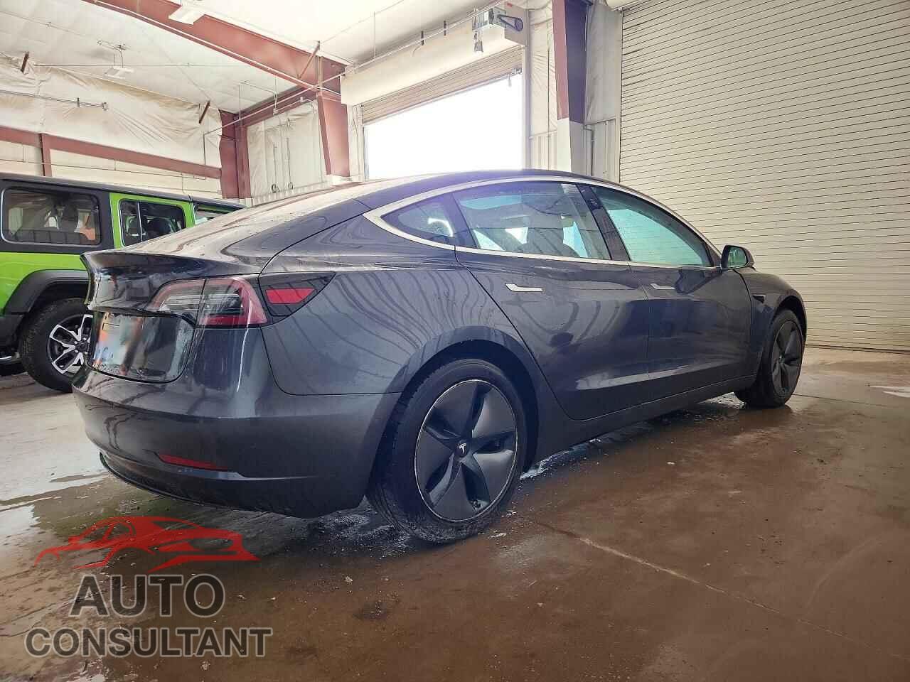 TESLA MODEL 3 2018 - 5YJ3E1EA5JF034623