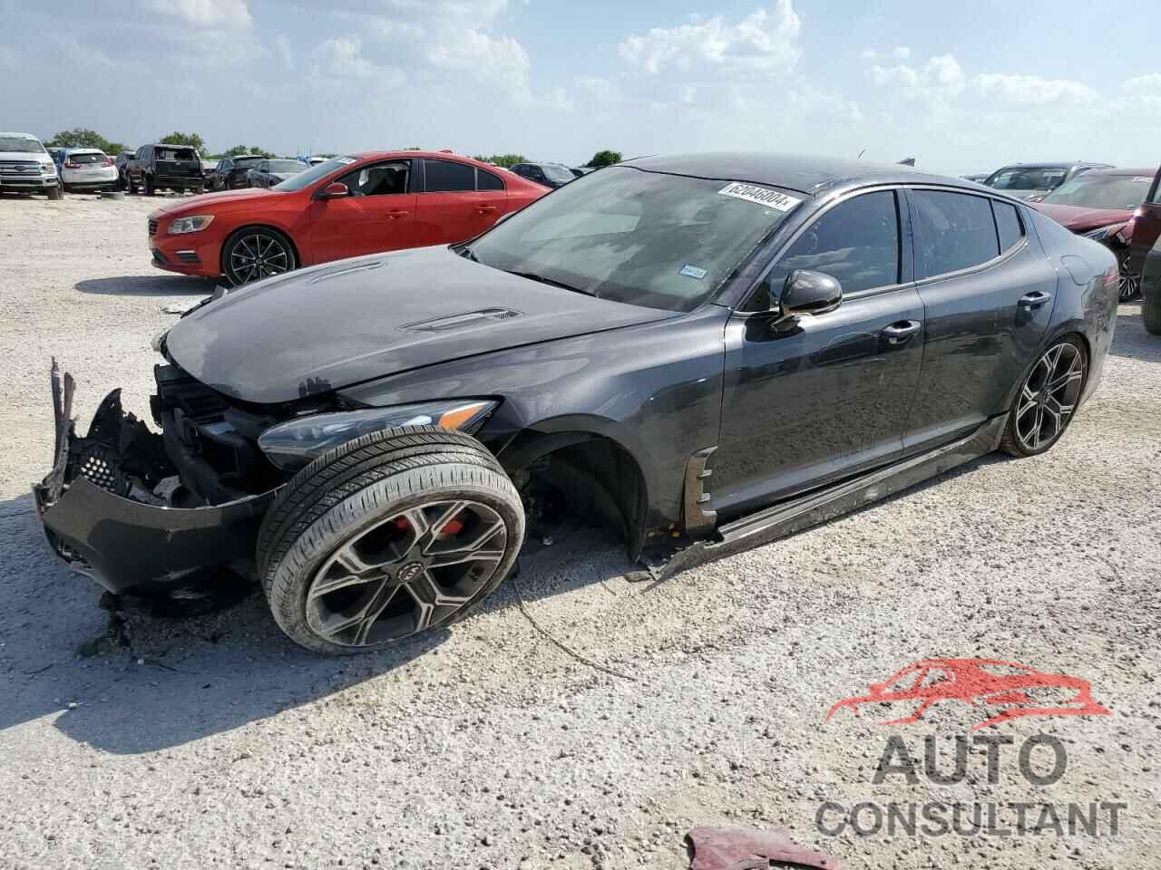 KIA STINGER 2018 - KNAE35LC3J6035661