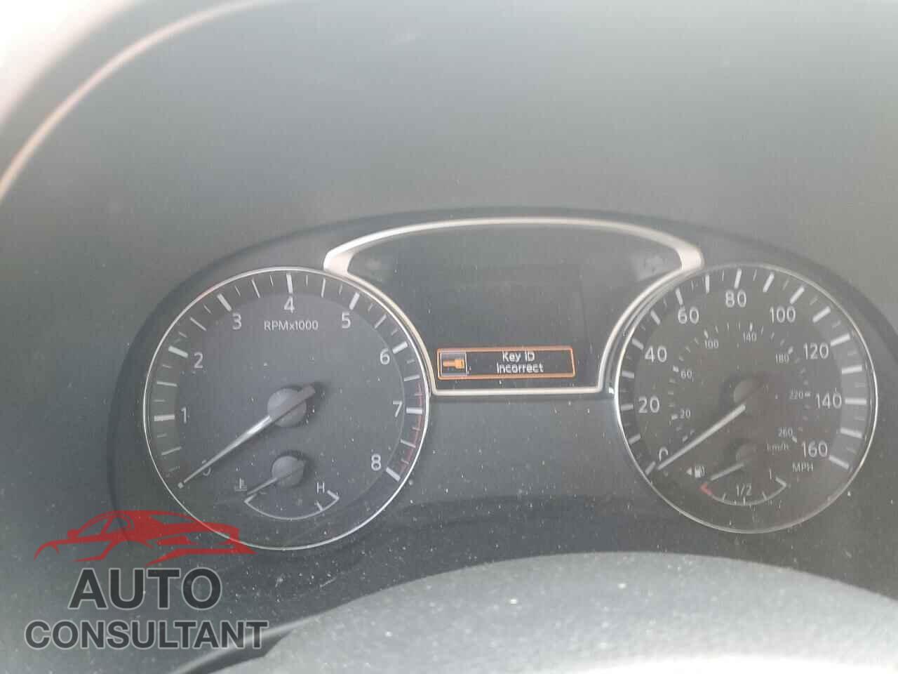 NISSAN PATHFINDER 2017 - 5N1DR2MM7HC601685