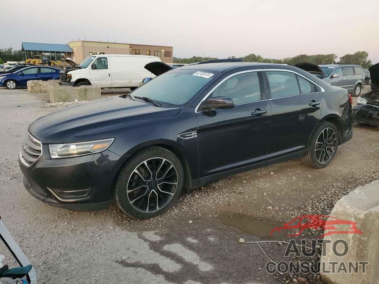 FORD TAURUS 2017 - 1FAHP2E82HG125938