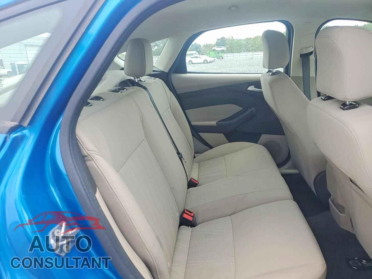FORD FOCUS 2016 - 1FADP3K29GL275104