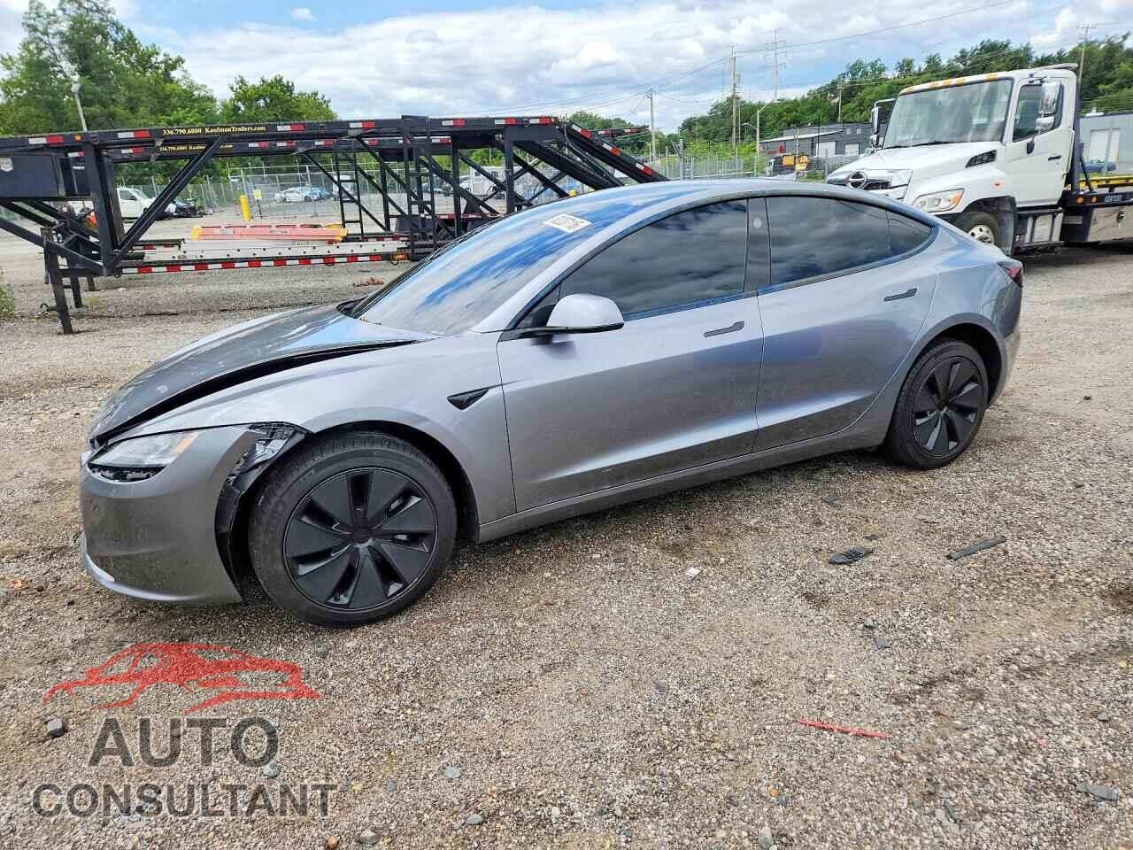 TESLA MODEL 3 2025 - 5YJ3E1EAXSF886189