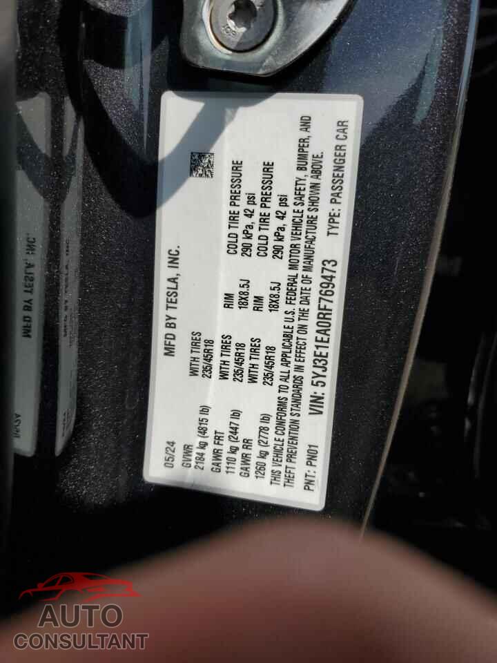 TESLA MODEL 3 2024 - 5YJ3E1EA0RF769473