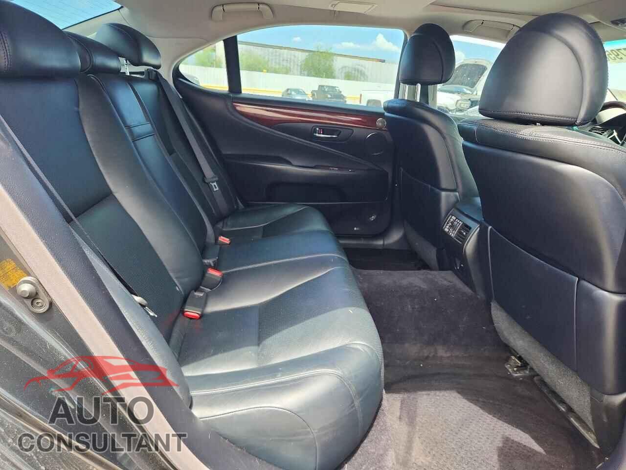 LEXUS LS460 2011 - JTHGL5EF1B5044531