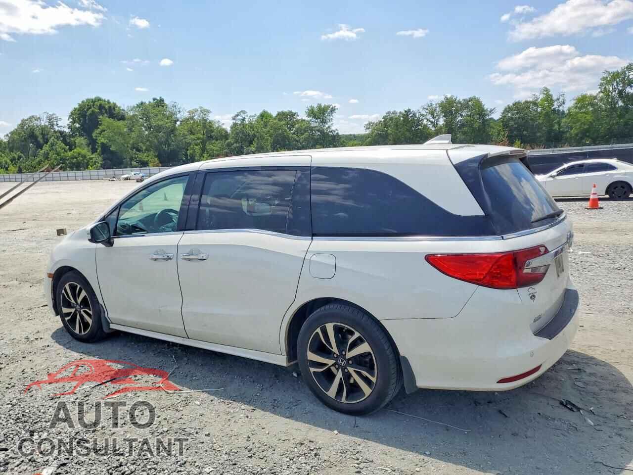 HONDA ODYSSEY 2018 - 5FNRL6H96JB089967