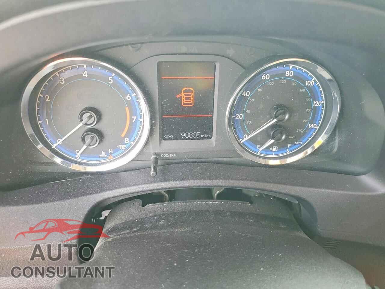TOYOTA COROLLA 2017 - 2T1BURHEXHC823960