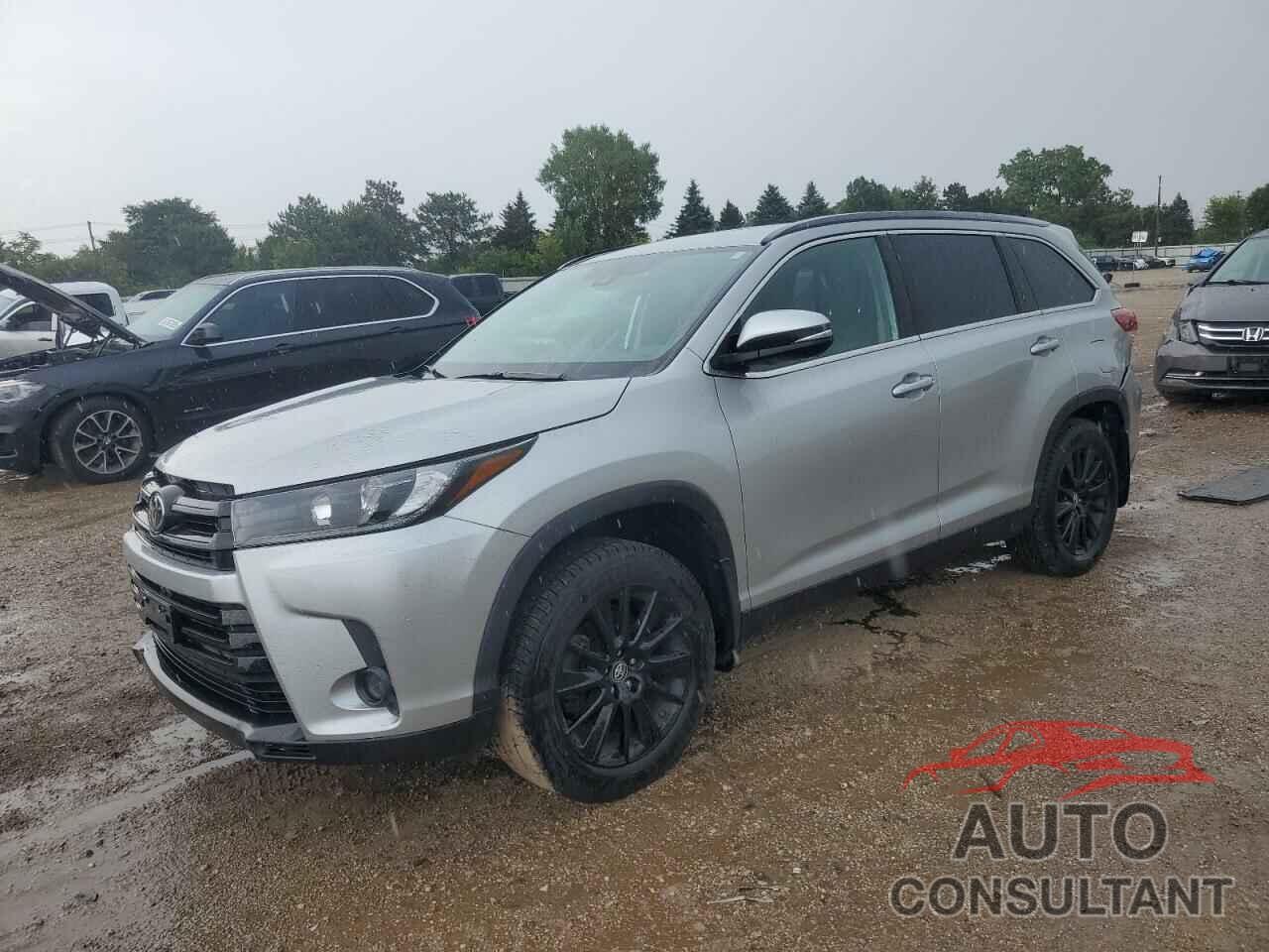 TOYOTA HIGHLANDER 2019 - 5TDJZRFH4KS985172
