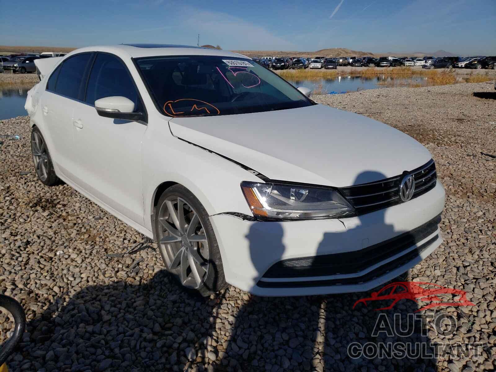 VOLKSWAGEN JETTA 2018 - 3VWB67AJ9JM231451