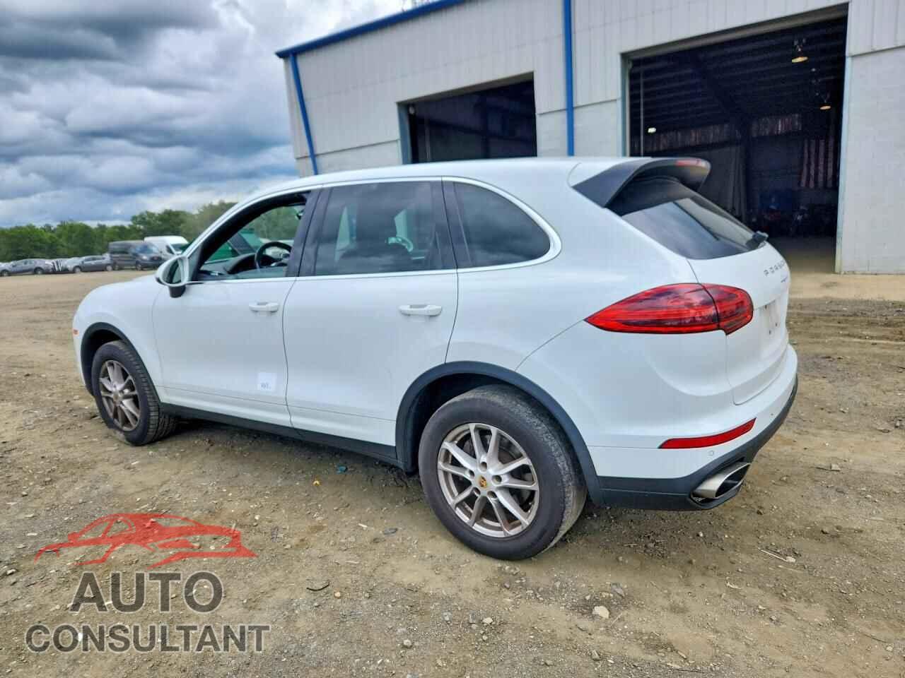 PORSCHE CAYENNE 2016 - WP1AA2A23GLA06105