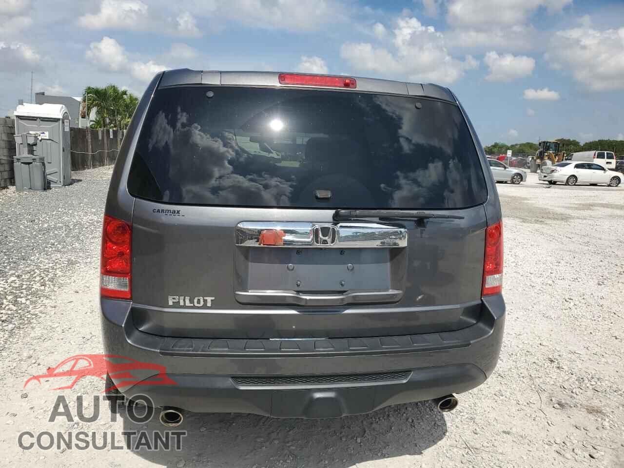 HONDA PILOT 2013 - 5FNYF3H4XDB006034