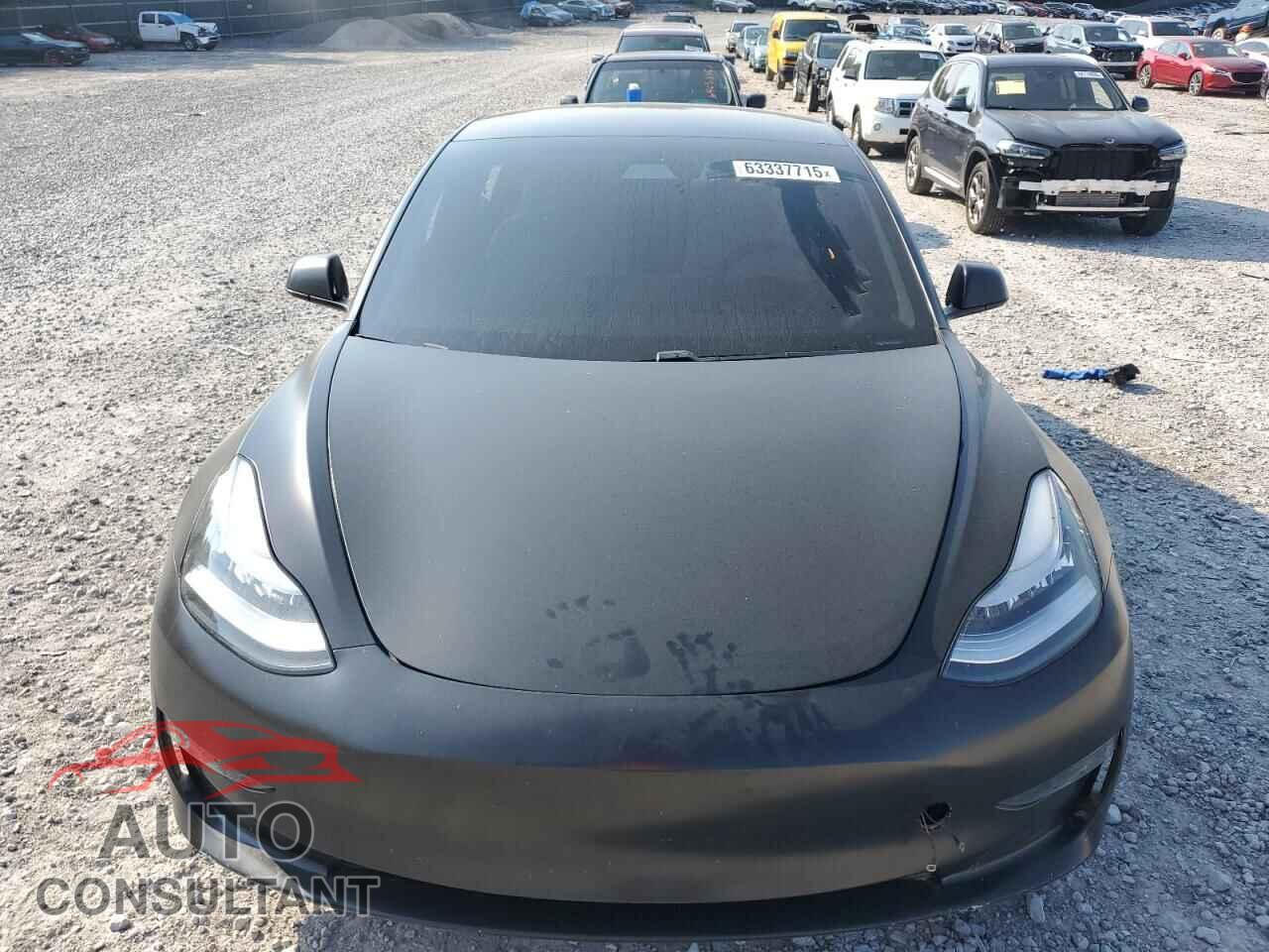TESLA MODEL 3 2021 - 5YJ3E1EAXMF848383