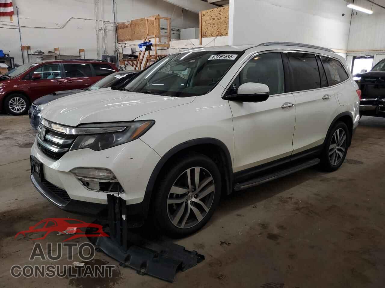 HONDA PILOT 2017 - 5FNYF6H99HB501893