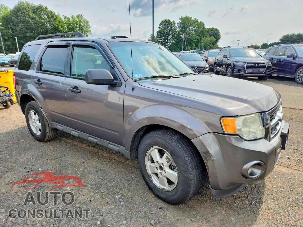FORD ESCAPE 2010 - 1FMCU9DG5AKC87530