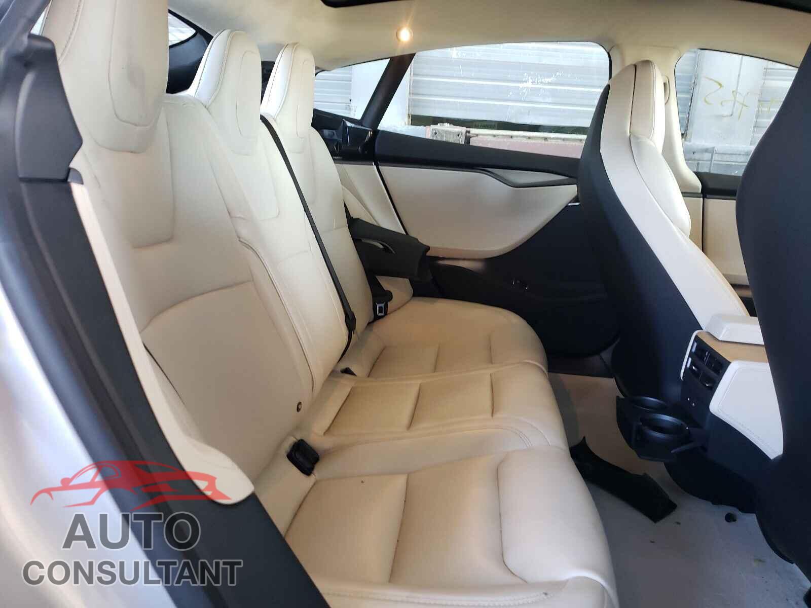 TESLA MODEL S 2018 - 5YJSA1E27JF275051