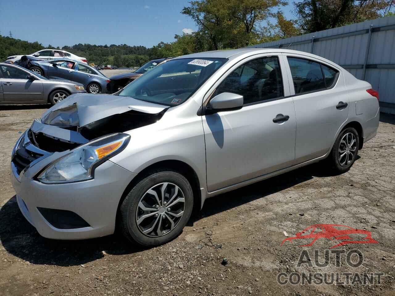 NISSAN VERSA 2017 - 3N1CN7AP3HL882009