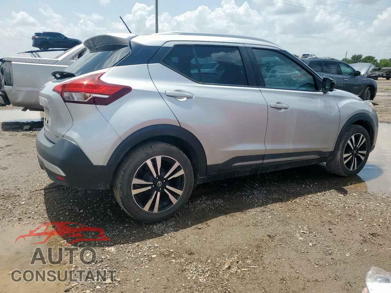 NISSAN KICKS 2019 - 3N1CP5CU3KL565551