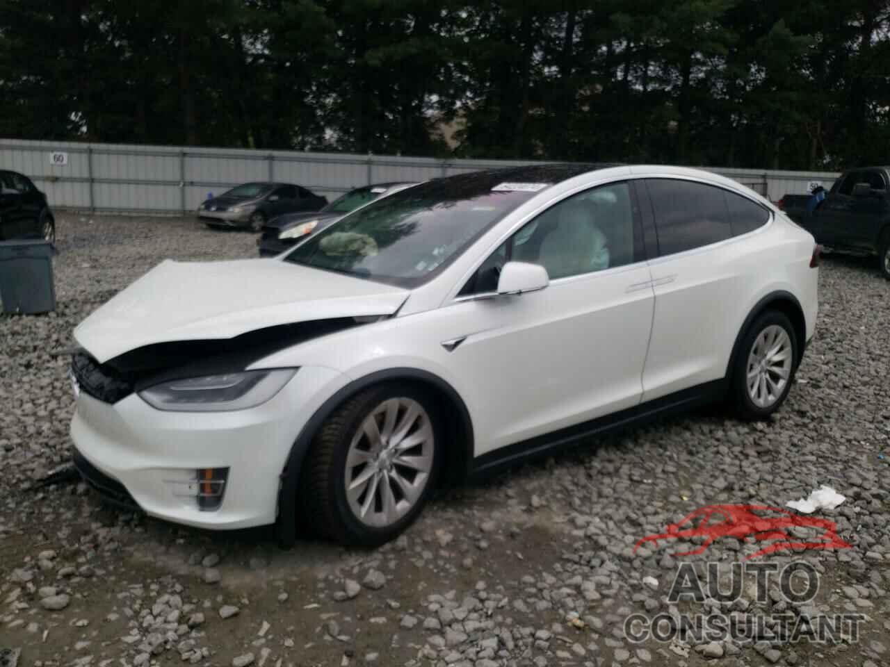 TESLA MODEL X 2017 - 5YJXCBE23HF075848