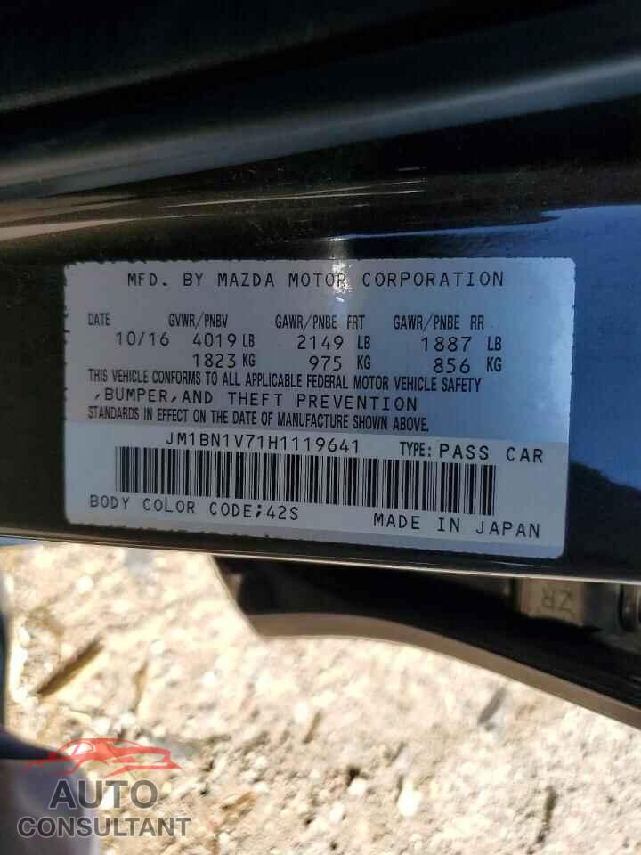 MAZDA 3 2017 - JM1BN1V71H1119641