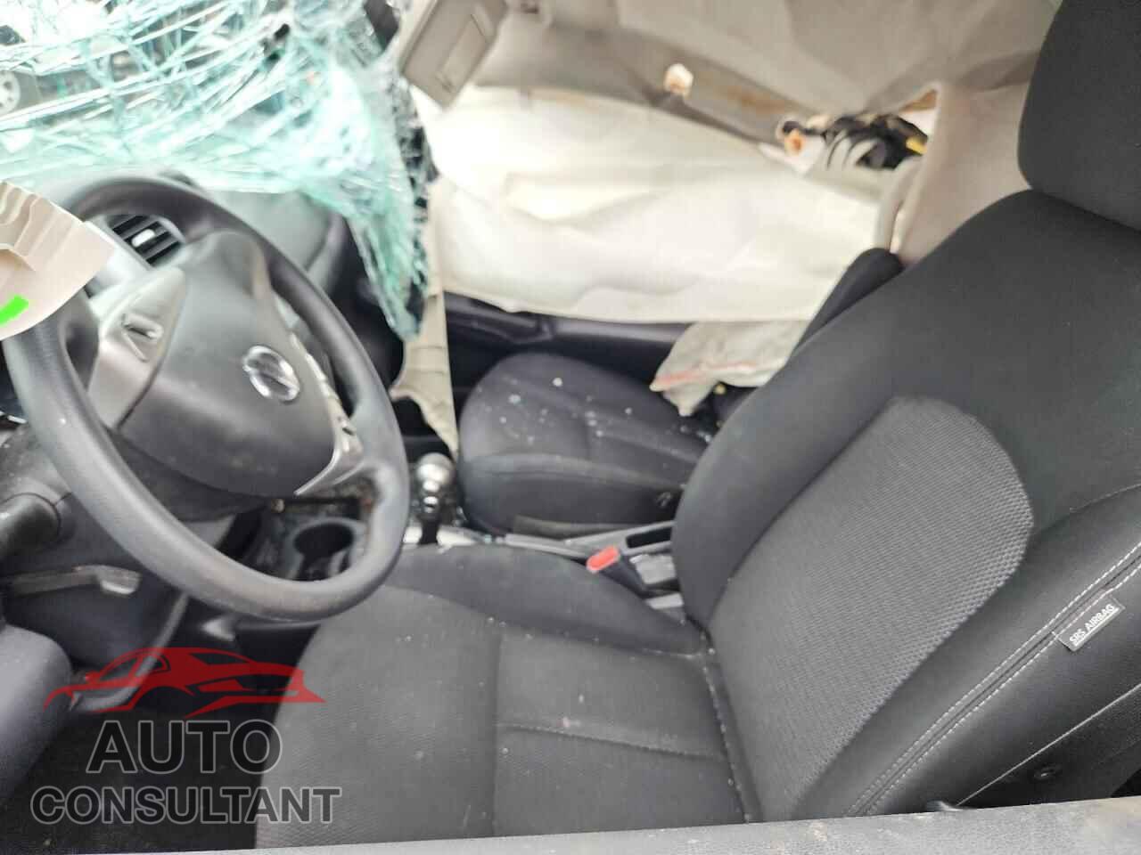 NISSAN VERSA 2019 - 3N1CN7AP3KL835344