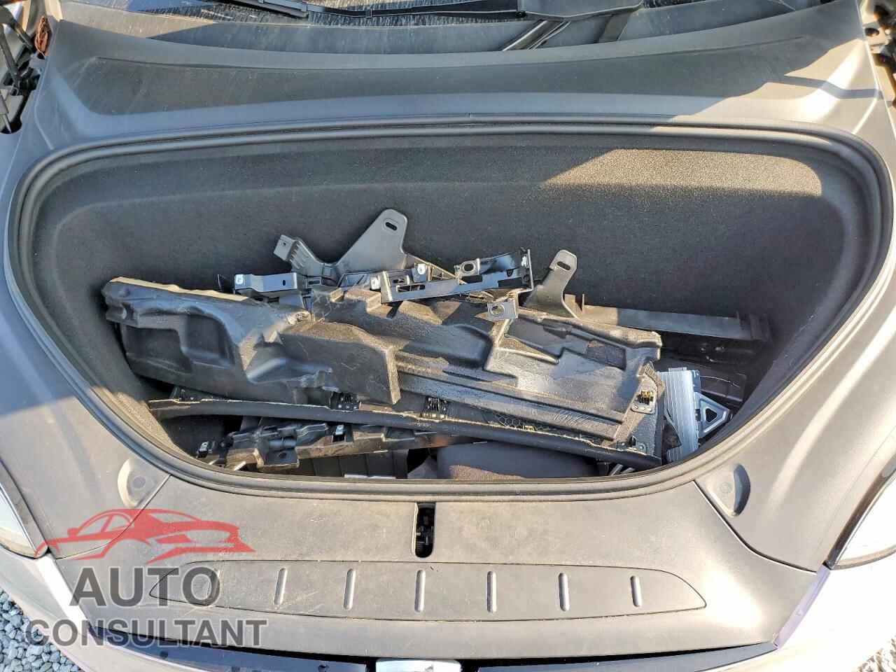 TESLA MODEL X 2023 - 7SAXCBE64PF395426