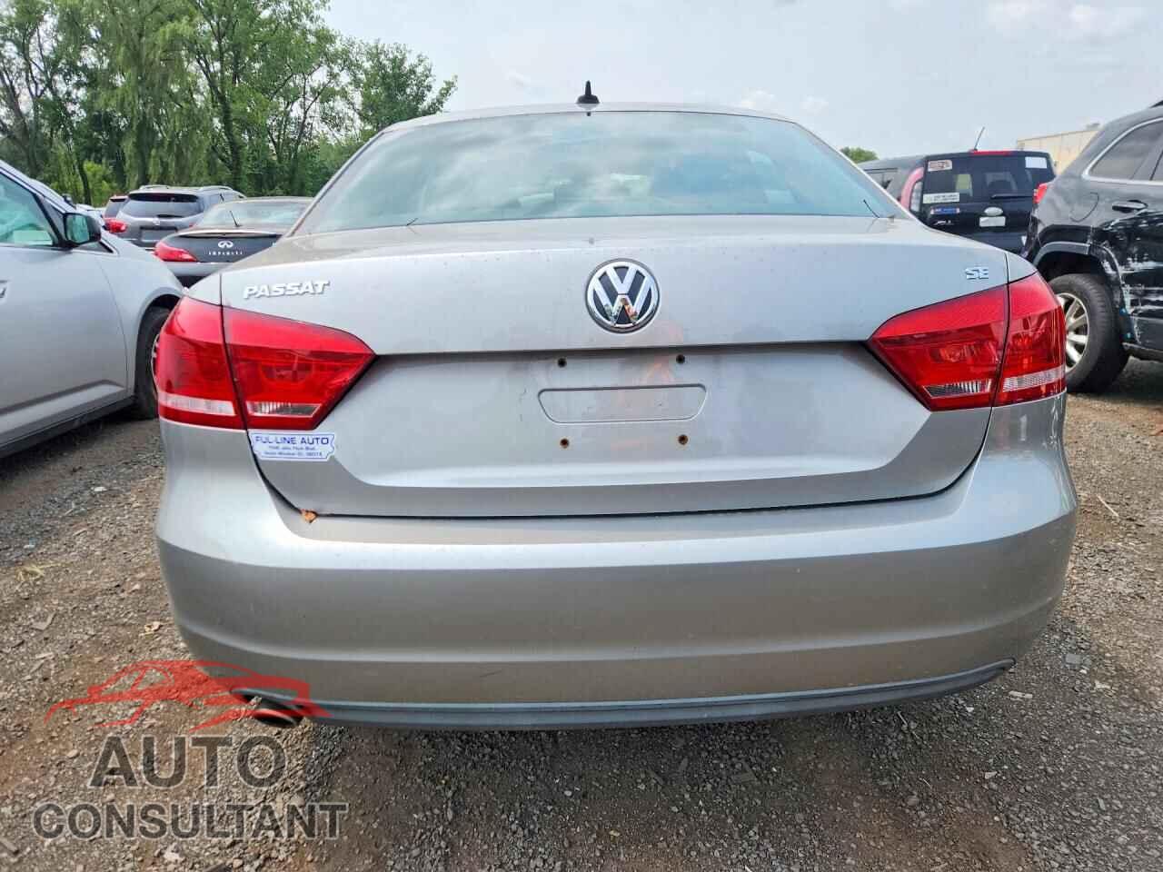 VOLKSWAGEN PASSAT 2012 - 1VWBP7A38CC065815