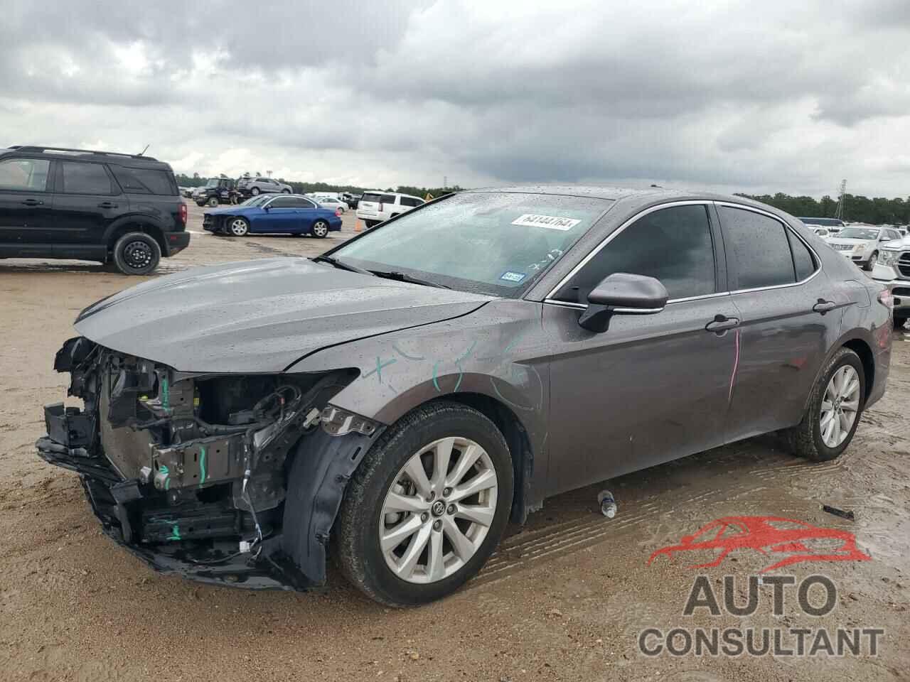 TOYOTA CAMRY 2018 - 4T1B11HK7JU053723