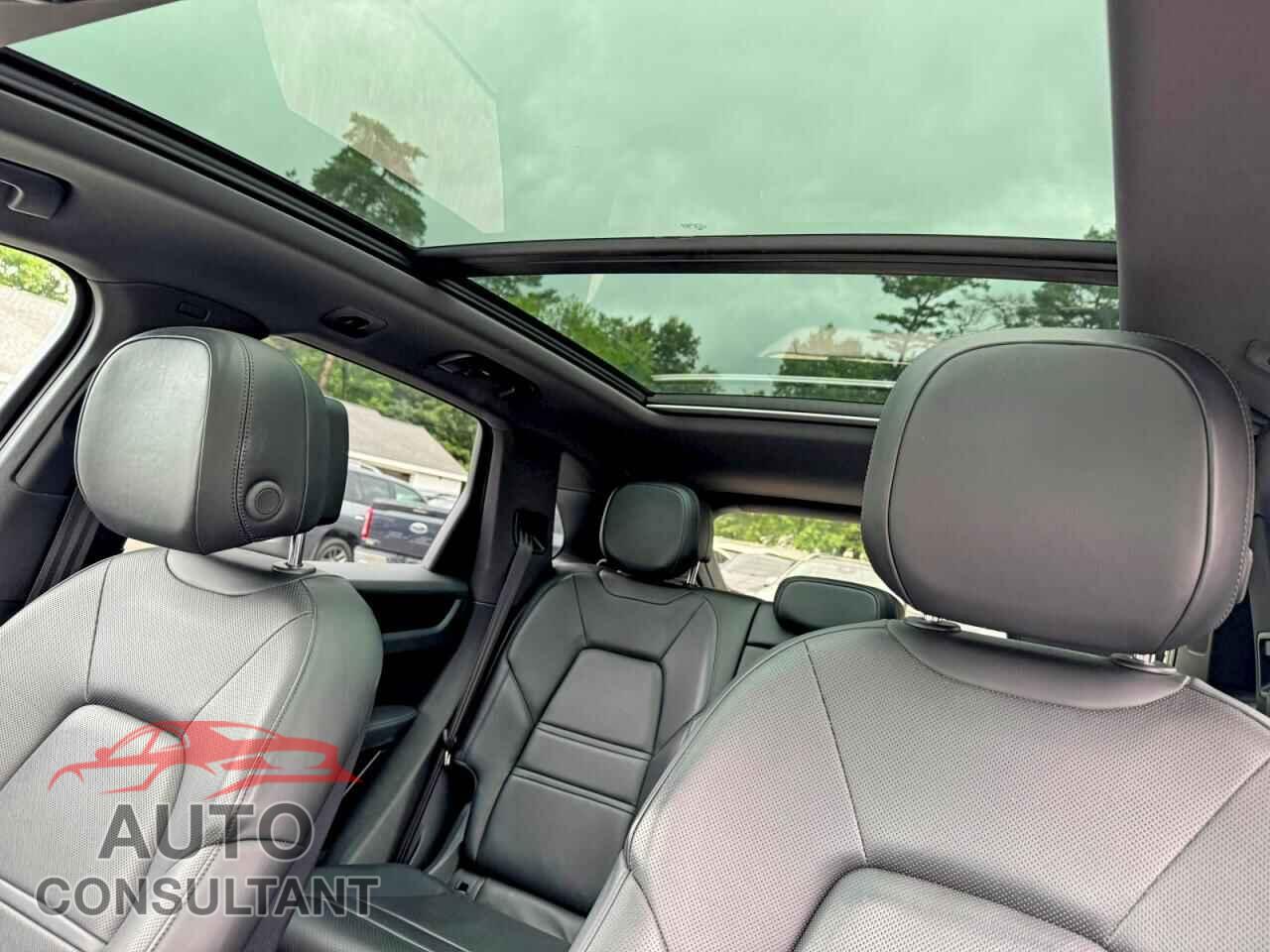 PORSCHE CAYENNE 2019 - WP1AA2AY3KDA07262