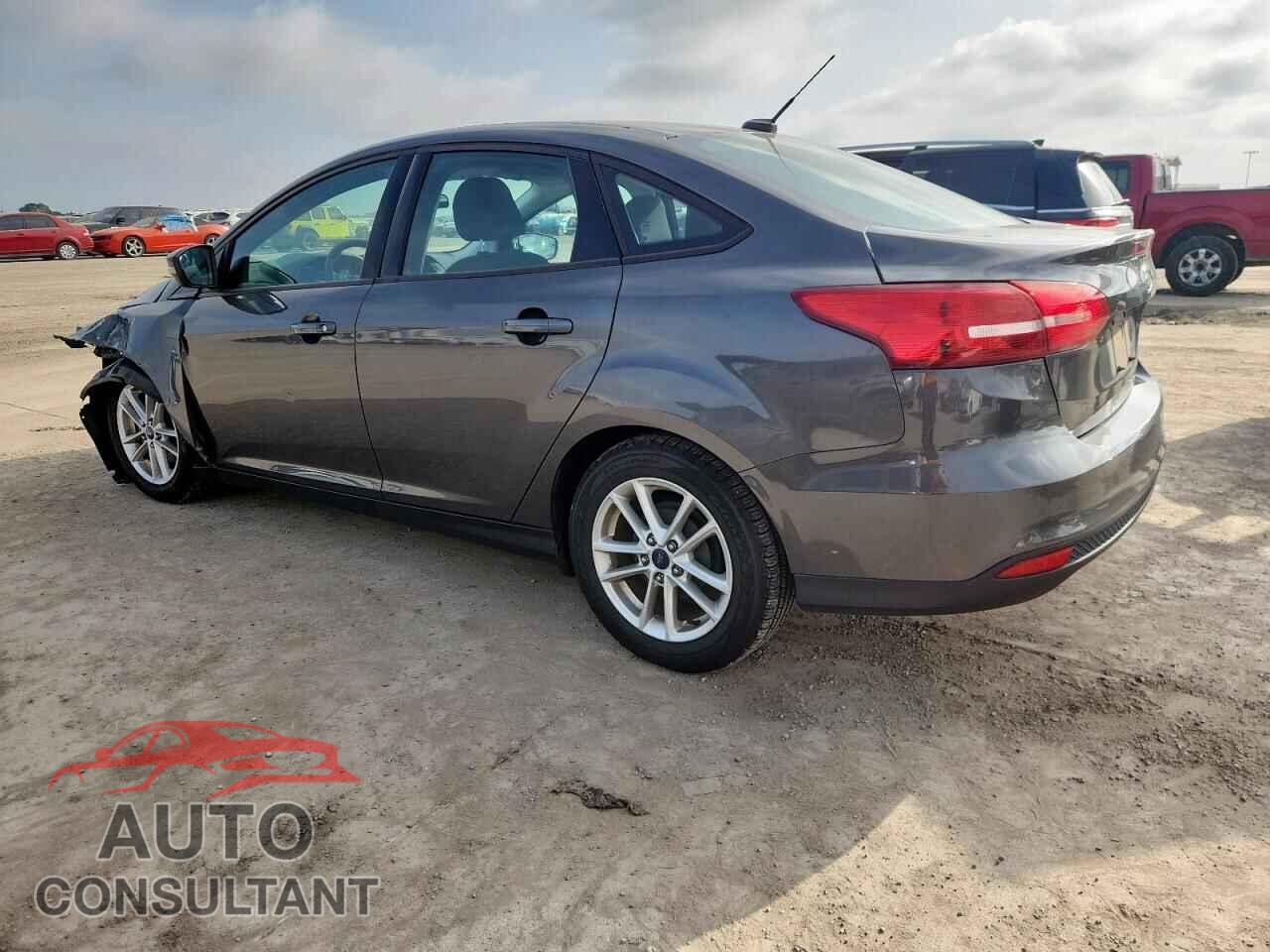 FORD FOCUS 2015 - 1FADP3F22FL219627