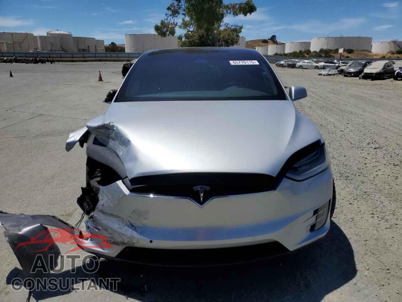 TESLA MODEL X 2018 - 5YJXCBE22JF129596