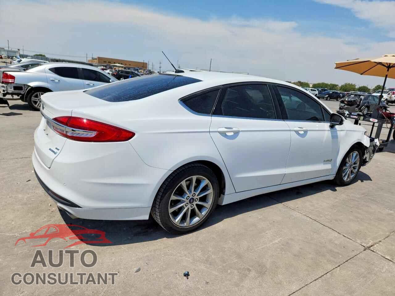 FORD FUSION 2017 - 3FA6P0LU2HR264939