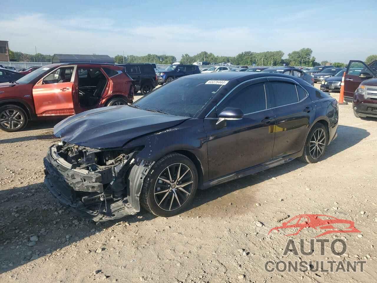 TOYOTA CAMRY 2022 - 4T1G11AK3NU004136