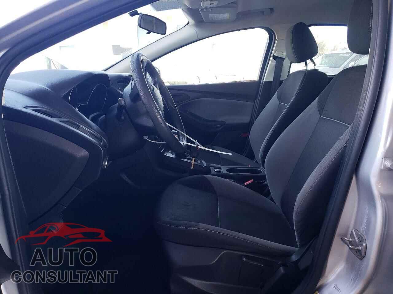 FORD FOCUS 2014 - 1FADP3E28EL150779