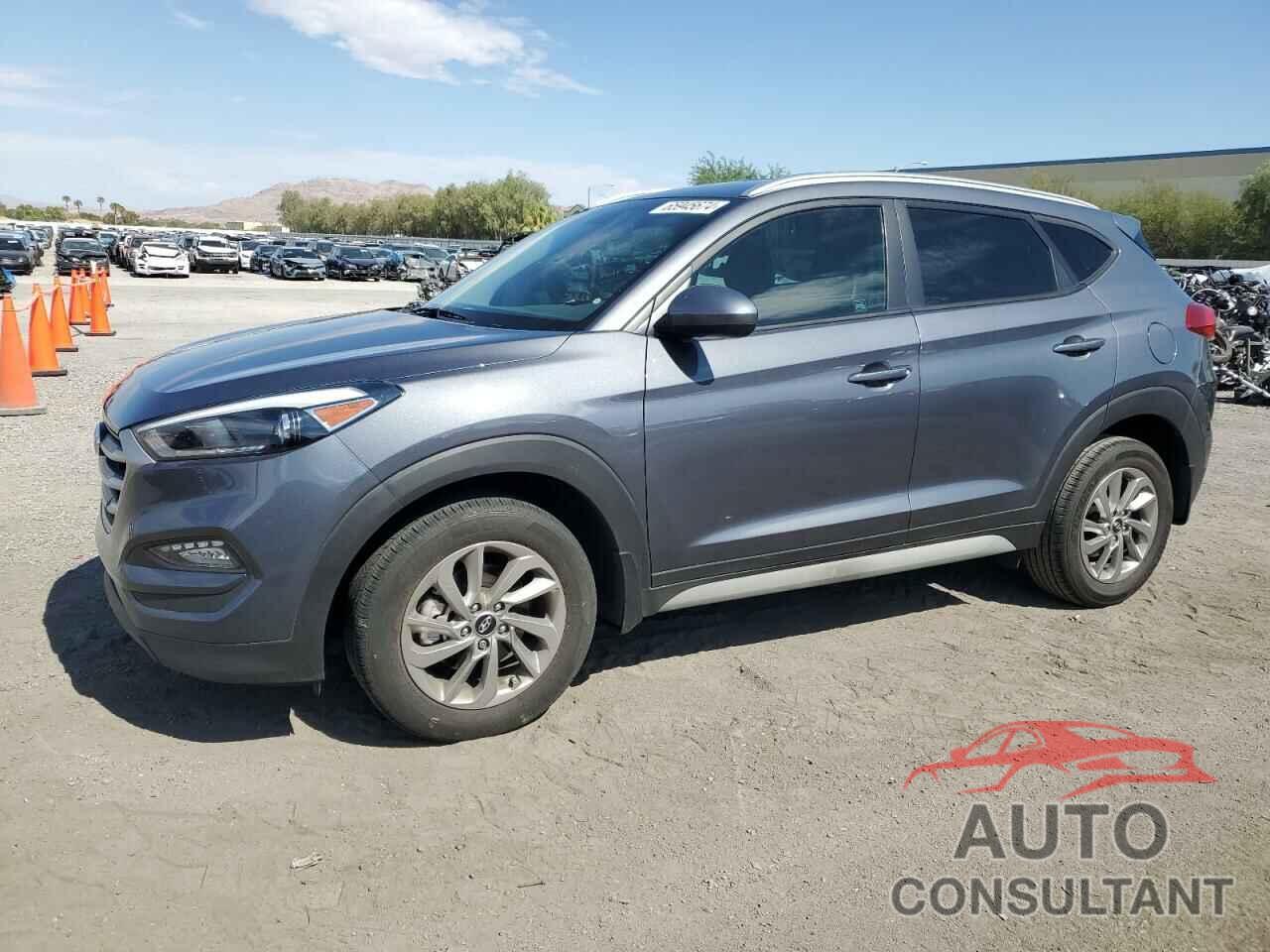 HYUNDAI TUCSON 2018 - KM8J33A45JU757044