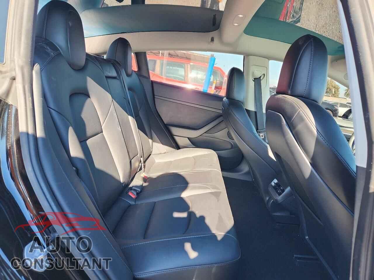 TESLA MODEL 3 2022 - 5YJ3E1EB9NF313684