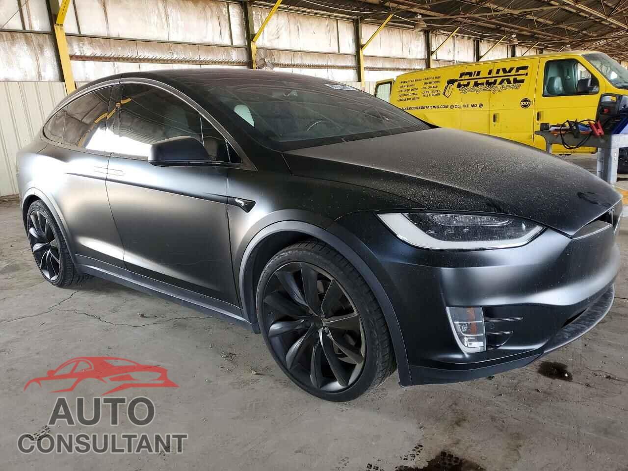 TESLA MODEL X 2017 - 5YJXCBE2XHF070503