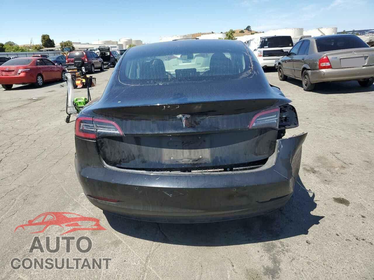 TESLA MODEL 3 2018 - 5YJ3E1EB9JF073286