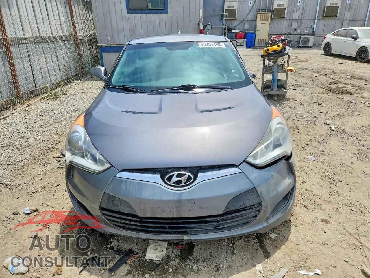 HYUNDAI VELOSTER 2013 - KMHTC6AD8DU095491