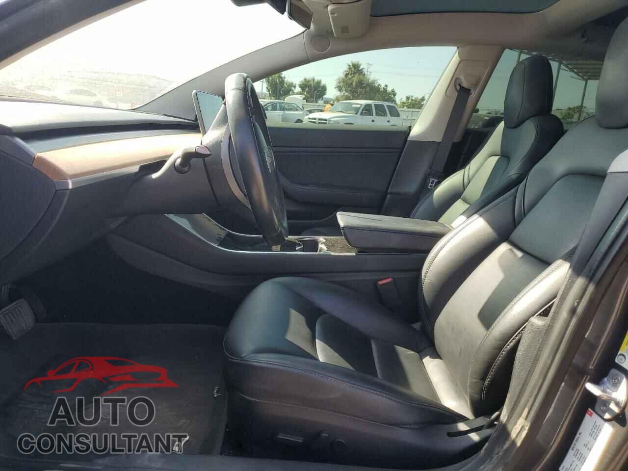 TESLA MODEL 3 2018 - 5YJ3E1EA1JF163359