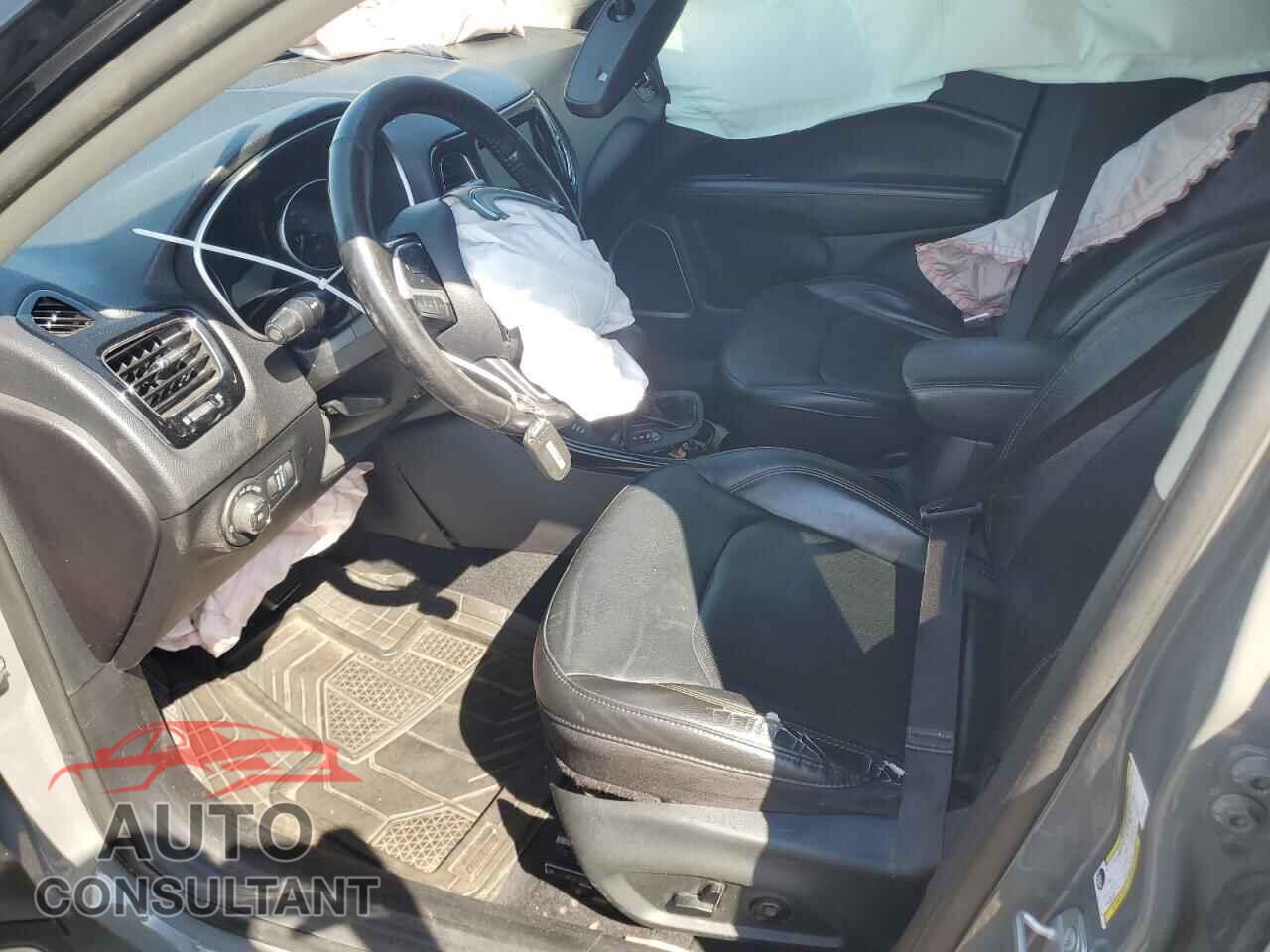 JEEP COMPASS 2019 - 3C4NJDCB0KT843287