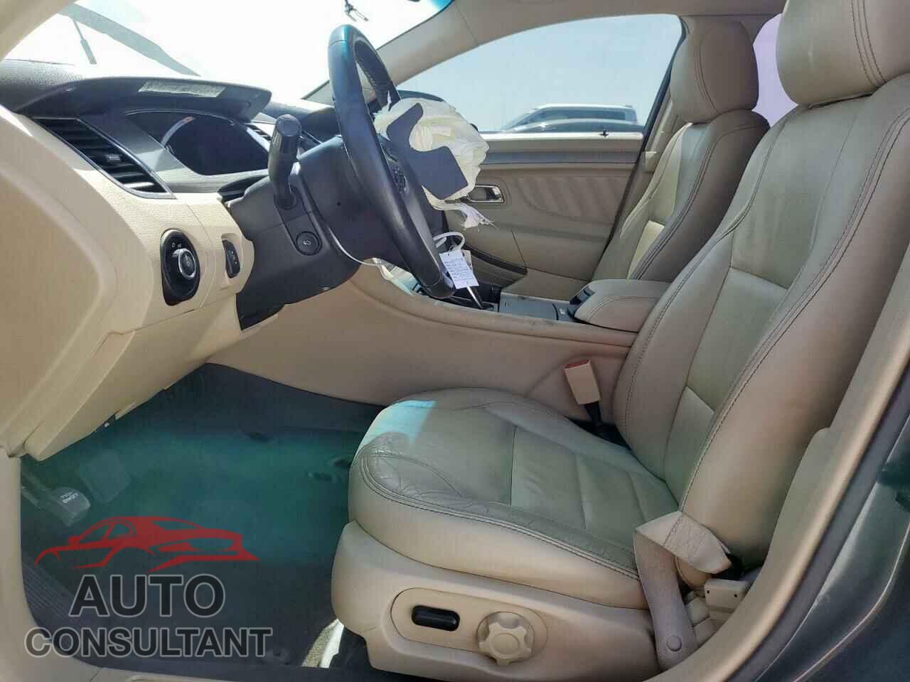 FORD TAURUS 2016 - 1FAHP2E82GG137957