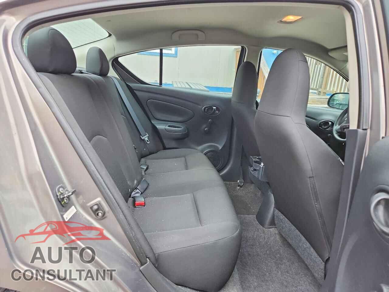 NISSAN VERSA 2015 - 3N1CN7AP1FL870700