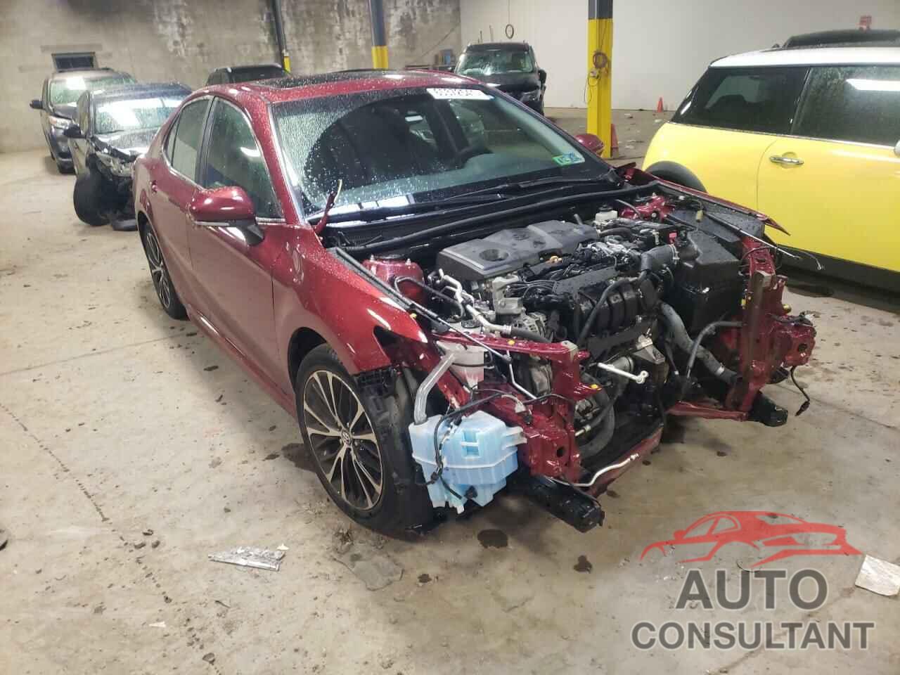 TOYOTA CAMRY 2018 - 4T1B11HK6JU578191